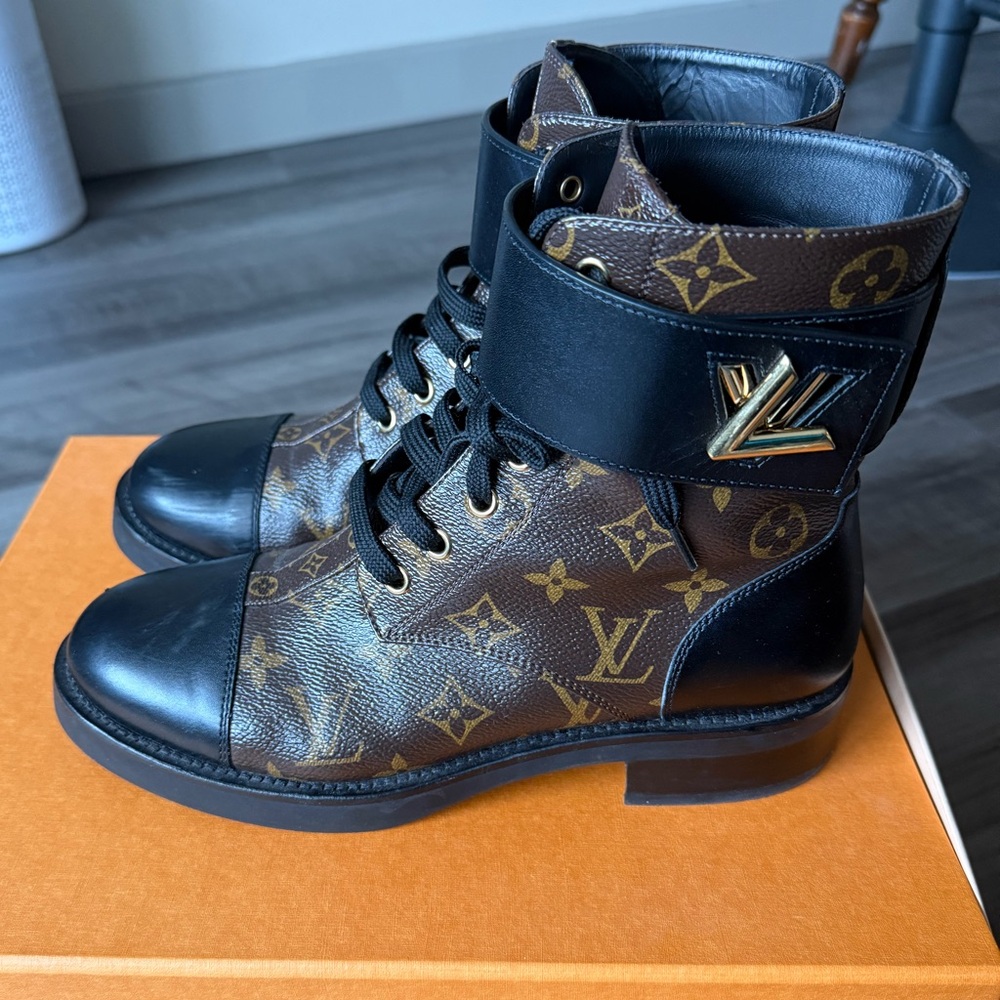 Louis Vuitton Wonderland Flat Ranger Combat Boot